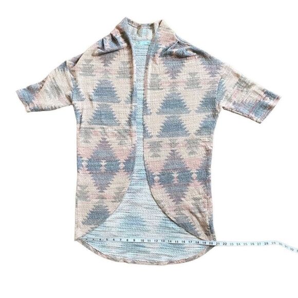 Maurices Pink & Gray Western Aztec Open Front Short Sleeve Cardigan Size Medium - Picture 11 of 13